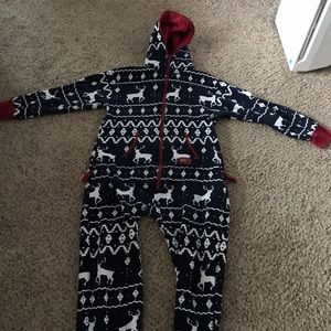 Tipsy Elves size medium pajamas-very warm